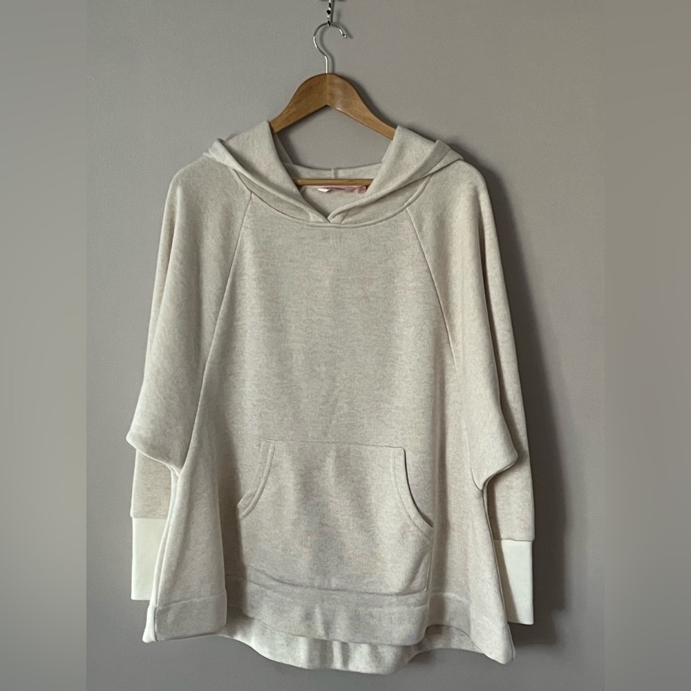 Women’s La Vie En Rose Soft Cream Oversized Hoodie
